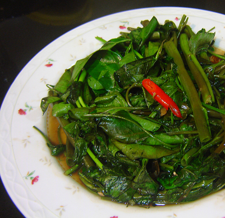 Stir-fried water spinach